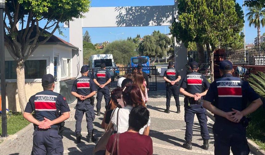 'İnsan ticareti' operasyonuna 6 gözaltı