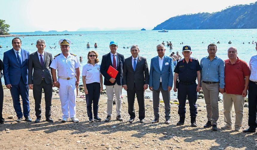 Antalya Mavi Akdeniz İnisiyatifi Phaselis’te deniz bariyeri ve çöp kaparları hizmete aldı