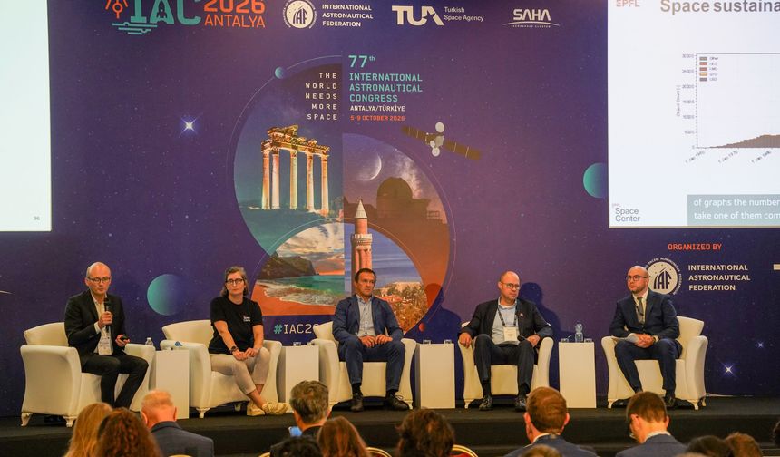 Antalya'da uzay enkazının azaltılması ve uyduların güvenilirliğinin artırılması ele alındı