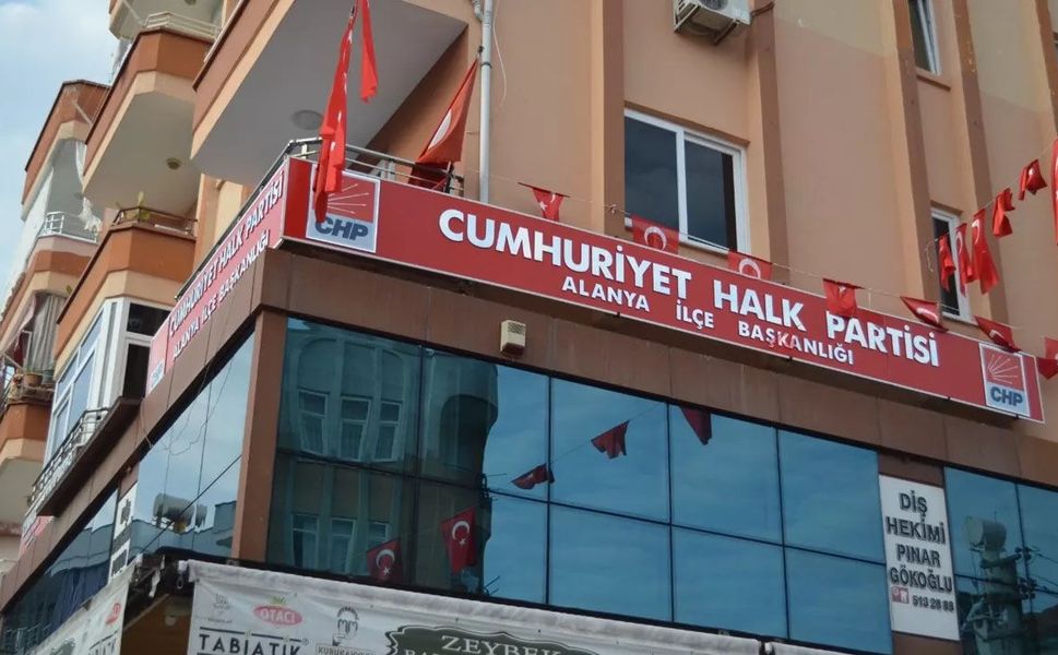 Alanya CHP’den isyan: “Örgüt iradesine darbe”