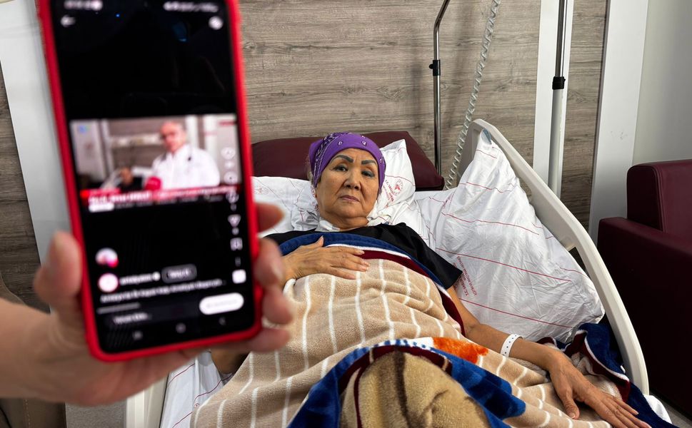 Kazakistan'dan geldiği Antalya'da sağlığına kavuştu
