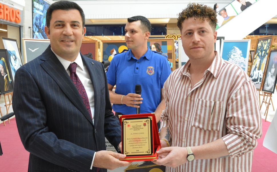 Manavgat'ta hükümlü ve tutuklulardan resim sergisi