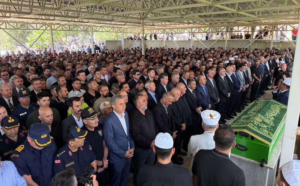 Alanya'da Aydın Çavuşoğlu son yolculuğuna uğurlandı