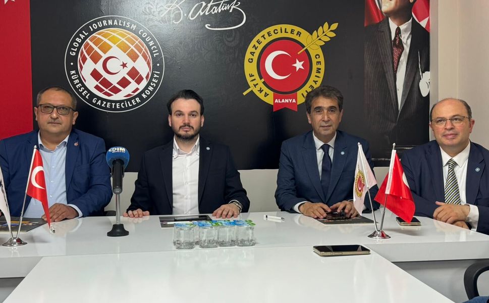İYİ Parti’den önemli ziyaret: Ekonomi ve göç politikaları masaya yatırıldı