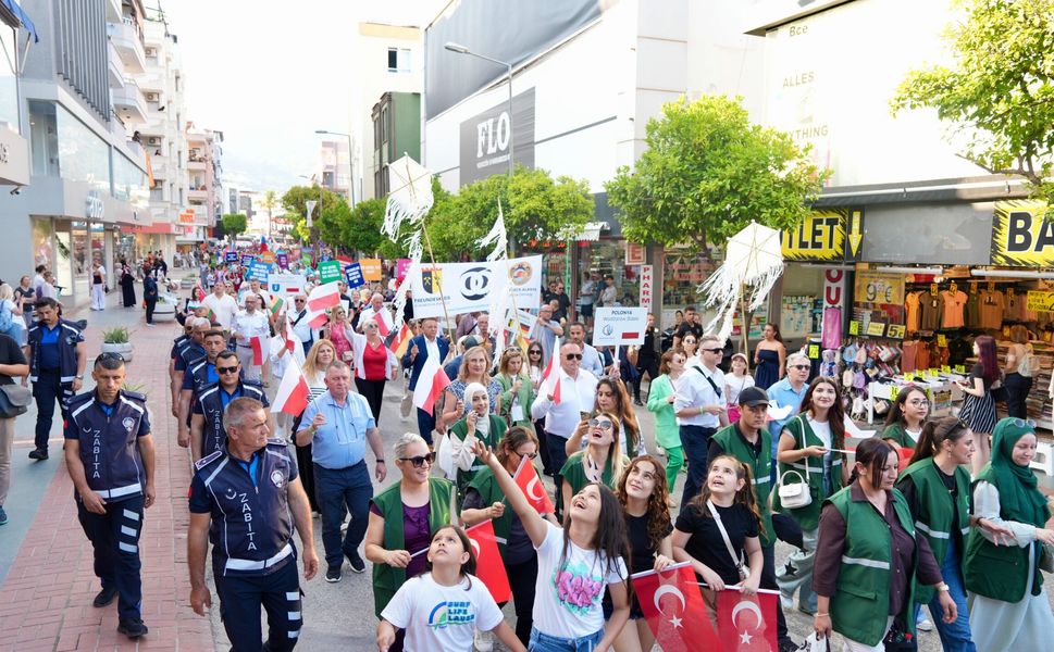 24. Alanya Uluslararası Kültür Sanat ve Turizm Festivali başladı