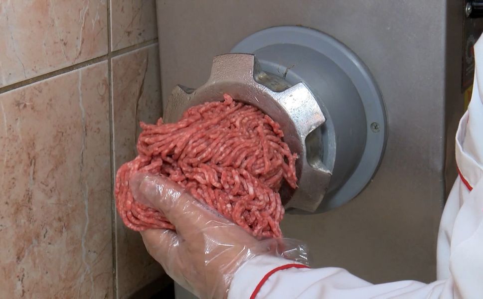 Yetkisiz, hijyensiz kıyma çekene 79 bin 161 lira ceza