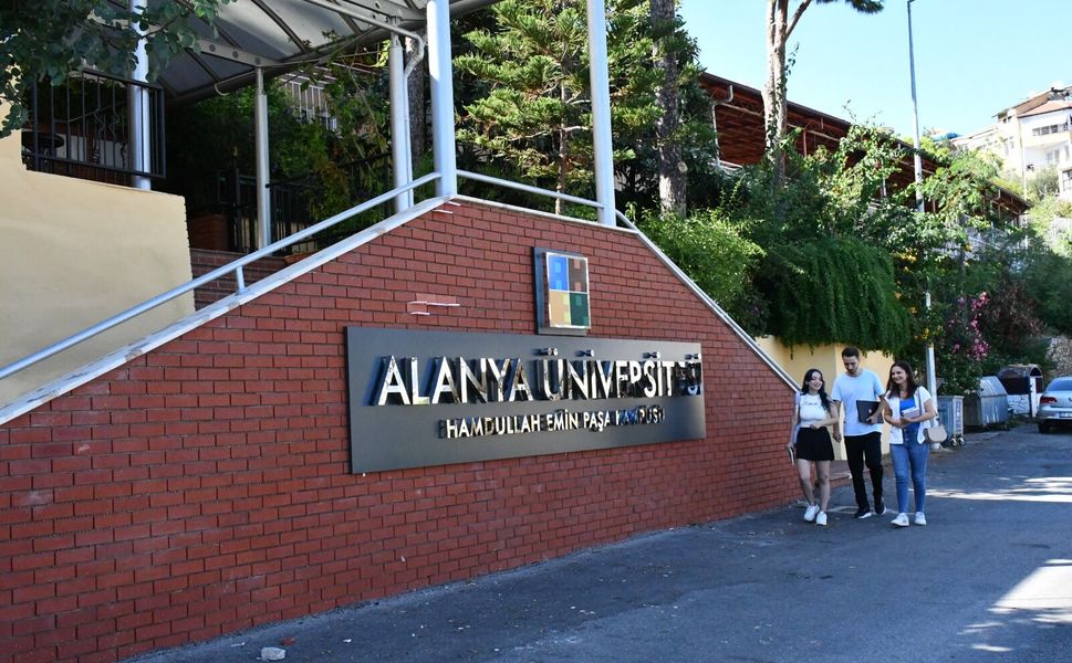 Alanya Üniversitesi RUR 2025 Dünya sıralamasında yükselişini sürdürdü