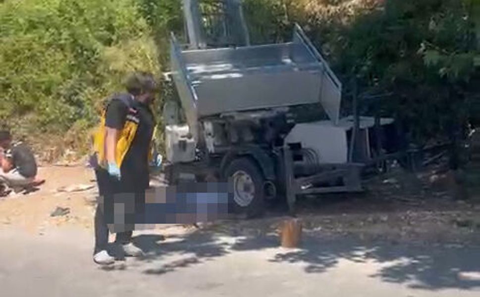 Antalya'da ev taşıma sırasında yük asansörü elektrik hattının üzerlerine düştü