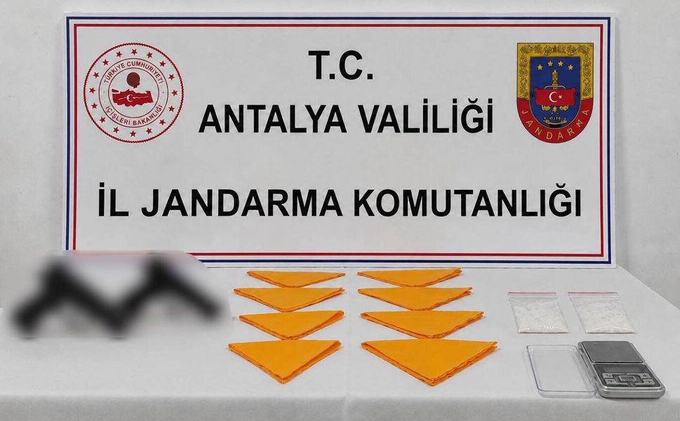 Antalya'da adrese ve araca operasyon yapıldı: 1 tutuklama