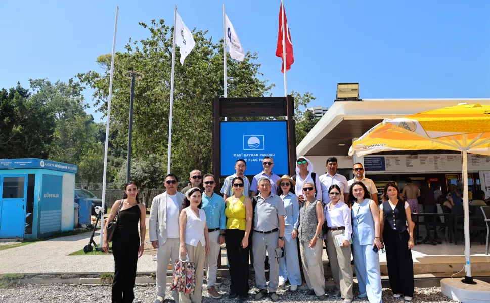 Kırgız heyet Antalya'nın mavi bayraklı plajlarını inceledi