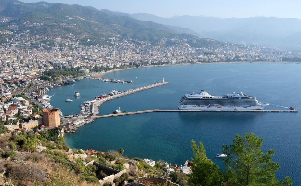 Ruslar konut için en çok Alanya'yı tercih etti