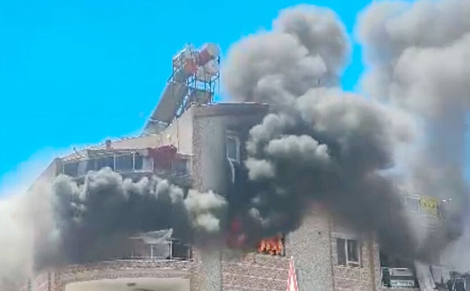 Antalya'da dairede çıkan yangında 5 kişi dumandan etkilendi