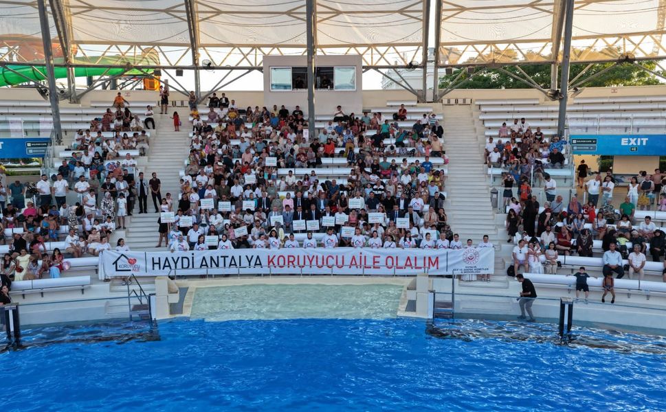 Antalya'da Koruyucu Aile Günü etkinliği düzenlendi