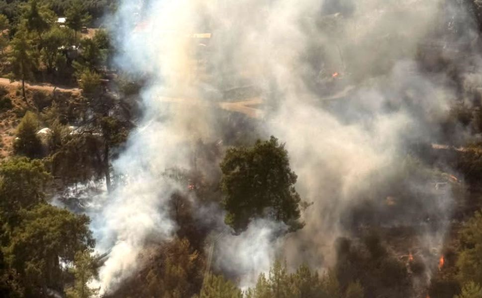 Antalya'da orman yangını büyümeden kontrol altına alındı