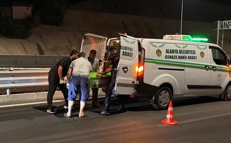 Alanya'da korkunç kaza: Özgür Metin yaşamını yitirdi