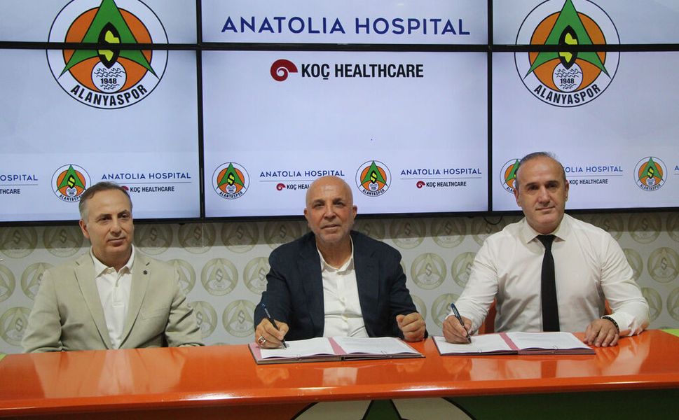 Alanyaspor, Anatolia Hospital Alanya ile sağlık sponsorluğunu yeniledi