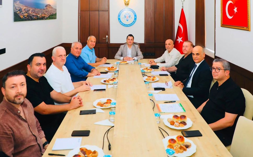 Alanyaspor’a yeni sezon desteği: Alanya’da zirve toplantısı