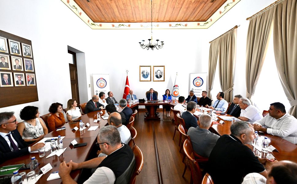 Antalya’da deniz kirliliğine karşı ortak mücadele