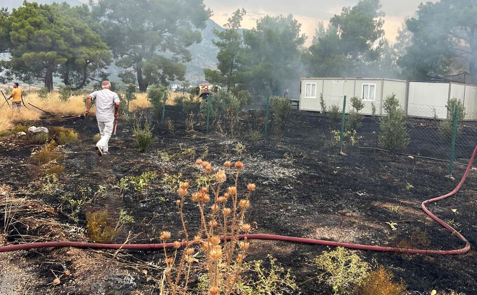 Antalya'da spiral makinesinden çıkan yangın korkuttu
