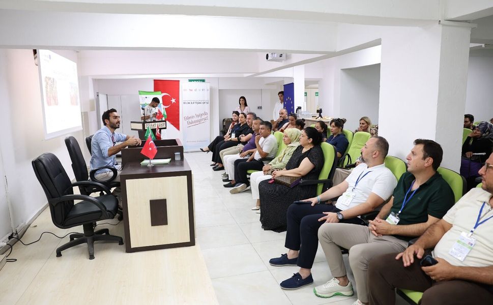 Alanyalı çiftçilere tarımın geleceği anlatıldı