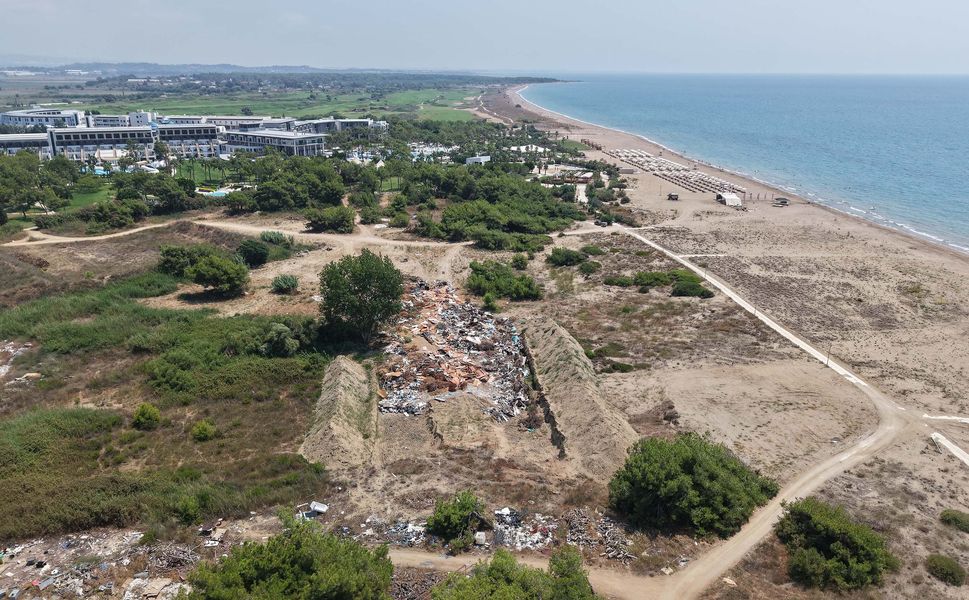 5 yıldızlı otel sahili kazıp çöplük yaptı, kaplumbağa dostu sertifikası iptal edildi