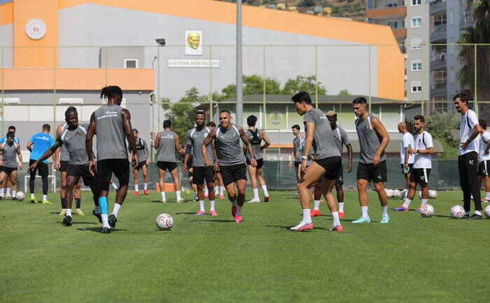 Alanyaspor, Gaziantep FK maçı hazırlıklarını tamamladı