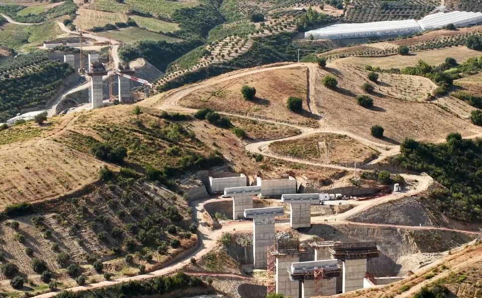 Antalya-Alanya Otoyolu'nun yüzde 30'u tamamlandı
