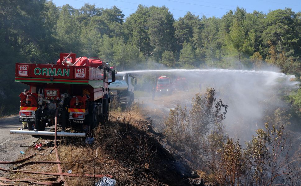 Antalya'da 2 günde 38 yangın