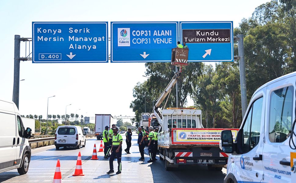 Antalya'nın yolları, COP31 İklim Zirvesi'ne hazırlanıyor