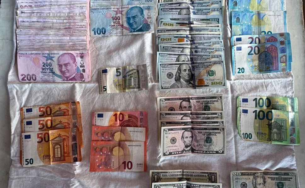 10 milyar liralık Hazine taşınmazı vurgunu şüphelileri adliyede