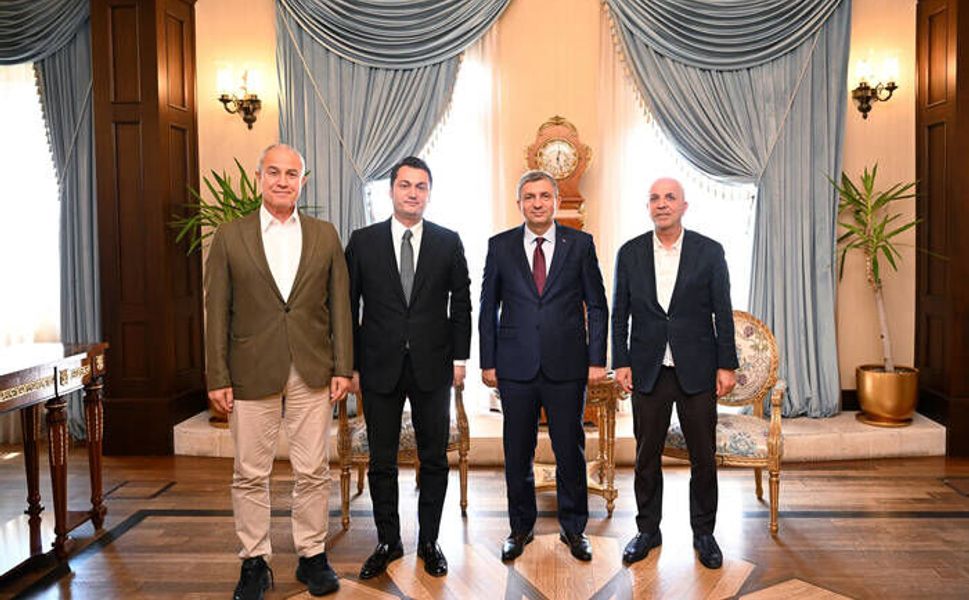 Alanya protokolü Antalya Valisini ziyaret etti