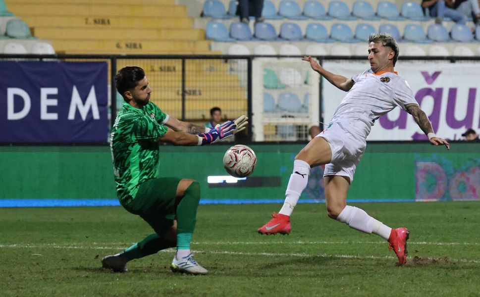 Eyüpspor, Alanyaspor’u 2-1 yenerek sezonun ilk galibiyetini aldı