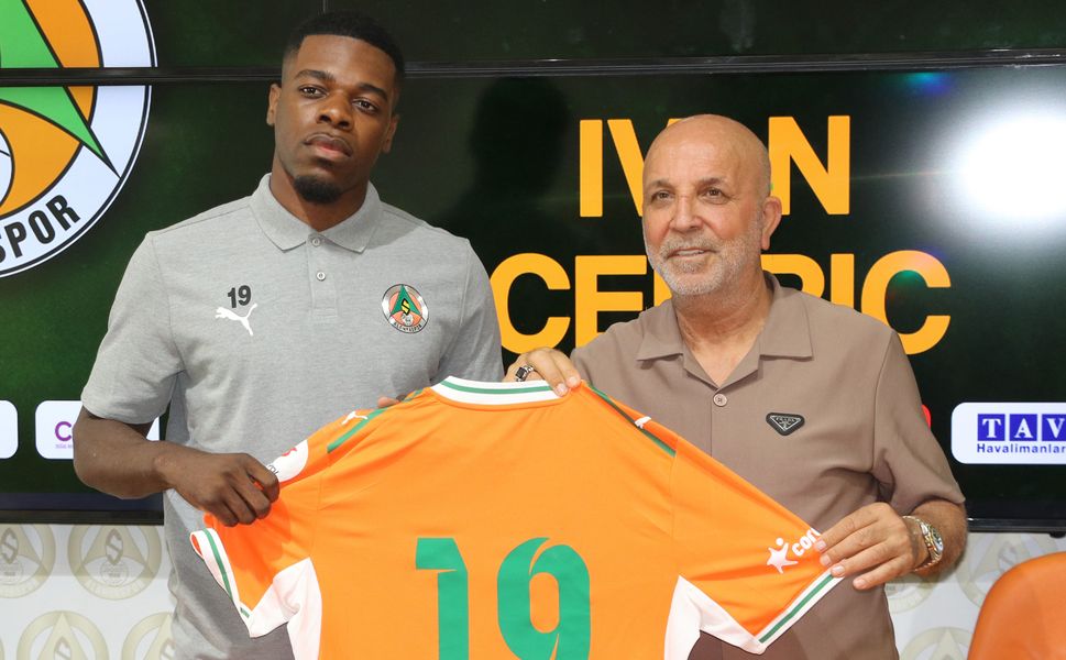 Alanyaspor, Ivan Cedric ile 4 yıllık sözleşme imzaladı