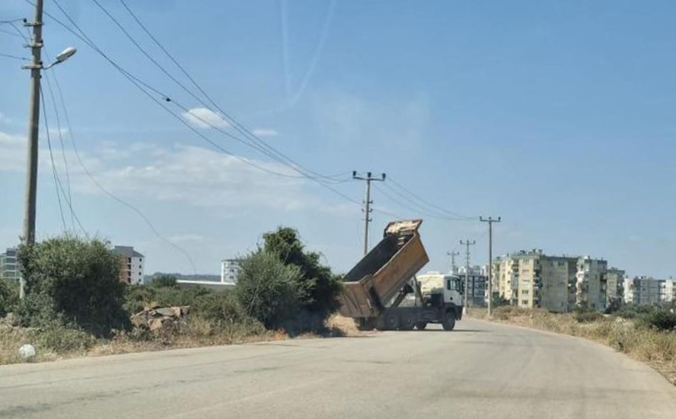 Firari sürücünün izini, Kepez Belediyesi ekipleri buldu