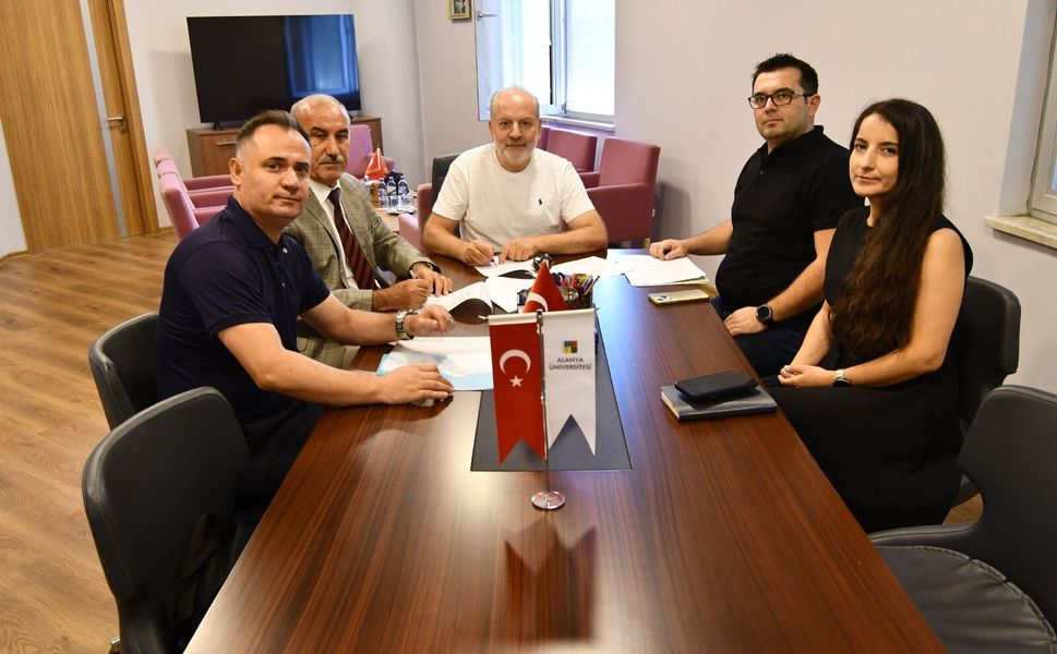 Alanya Üniversitesi ile İŞKUR arasında kariyer protokolü imzalandı