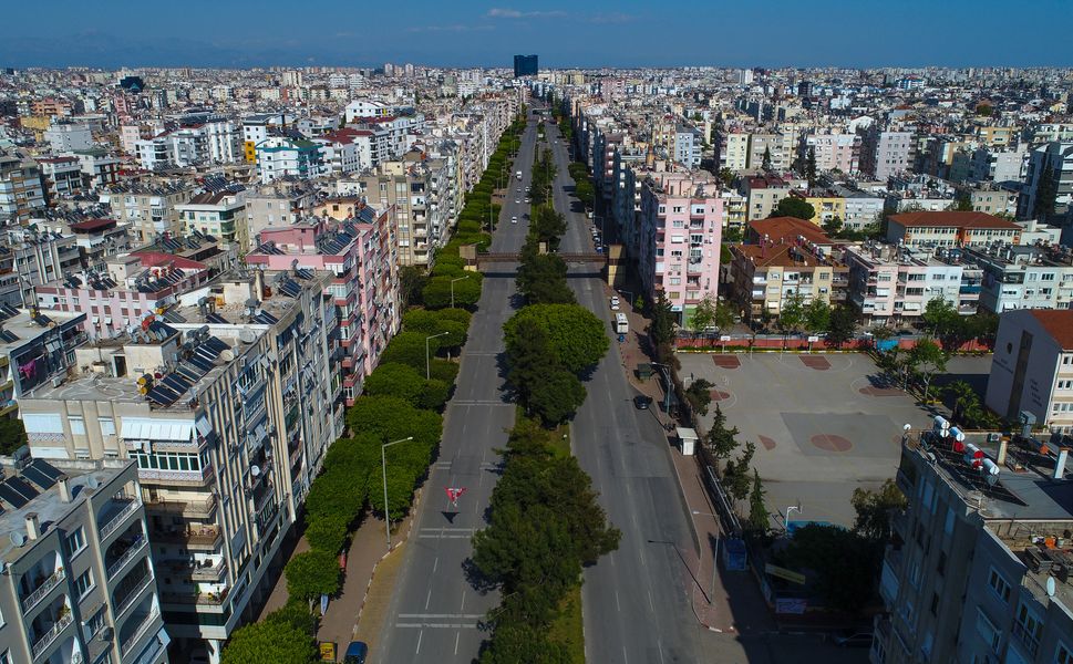 Antalya'da yeni eğitim öğretim dönemi öncesi kiralık ev hareketliliği