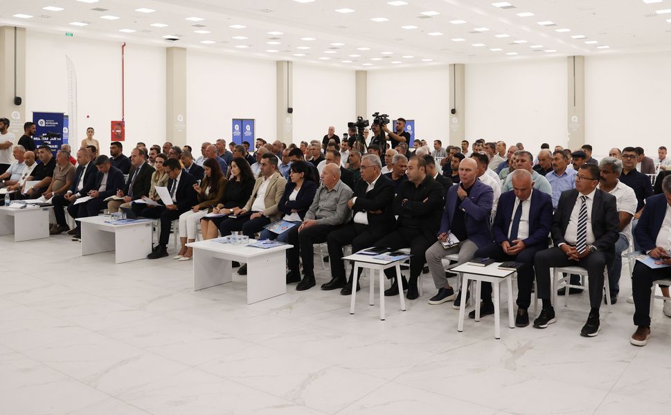 Başkan Vekili Özdemir Serik'te muhtarlarla buluştu