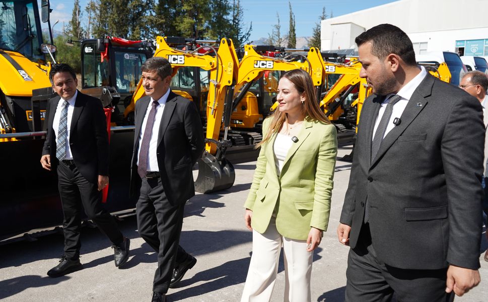 Büyükşehirde yeni araçlar tanıtıldı