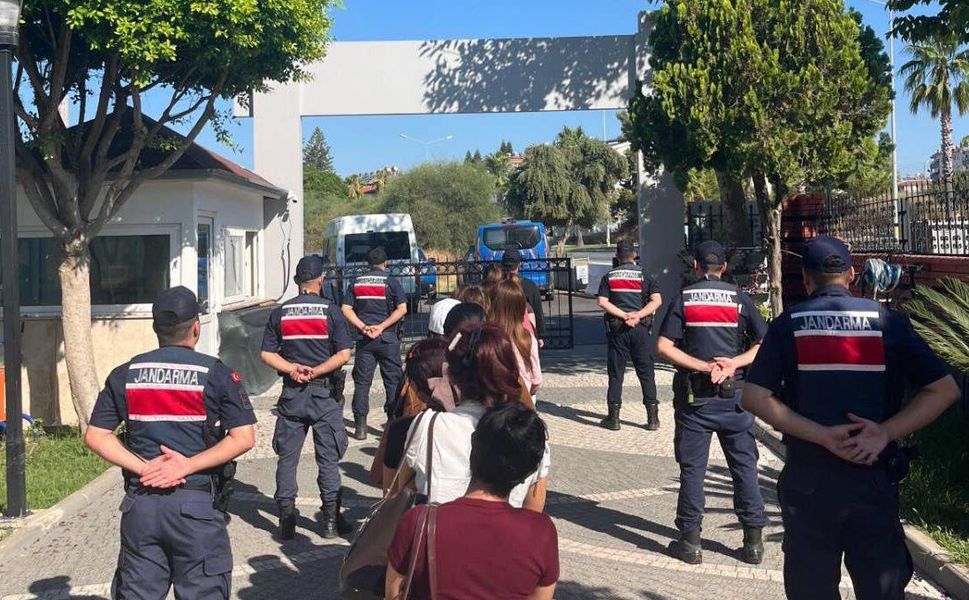 'İnsan ticareti' operasyonuna 6 gözaltı