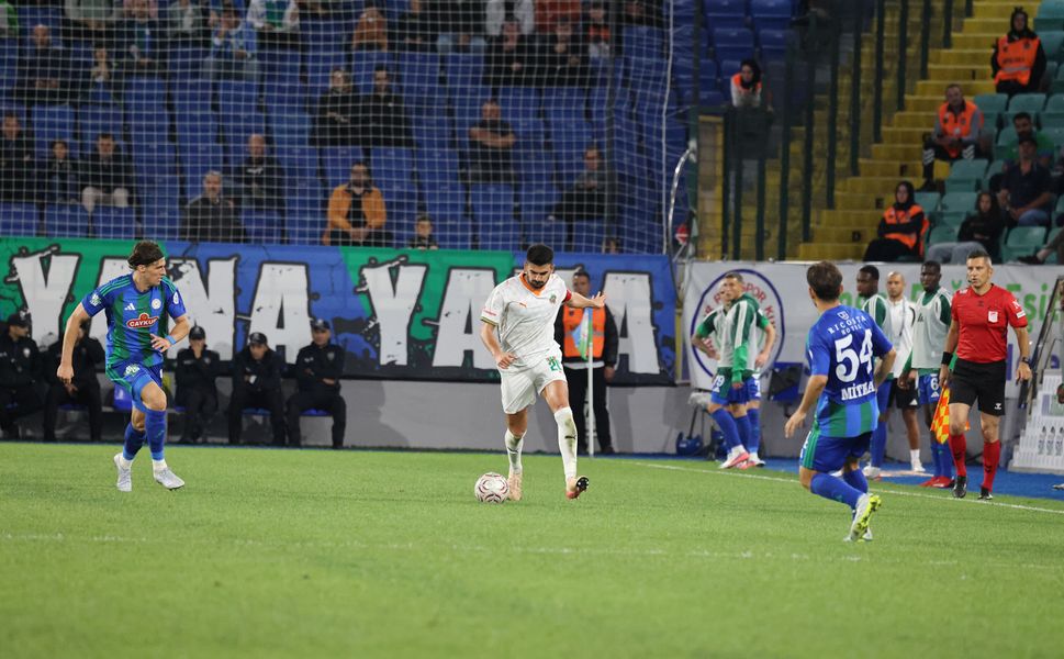 Alanyaspor deplasmanda Rizespor’u 1-0 yendi