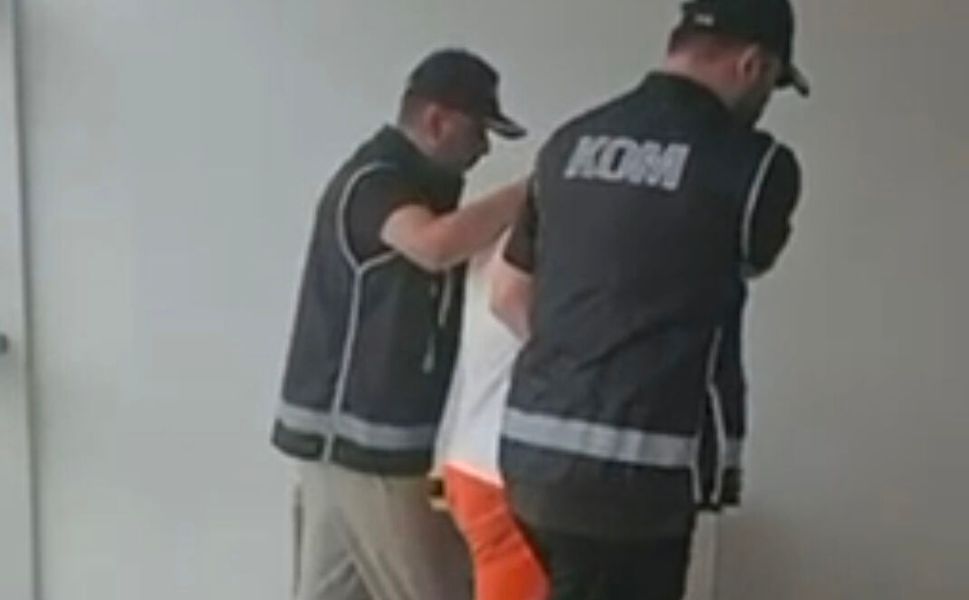 Alanya'da kırmızı bültenle aranan şüpheli yakalandı