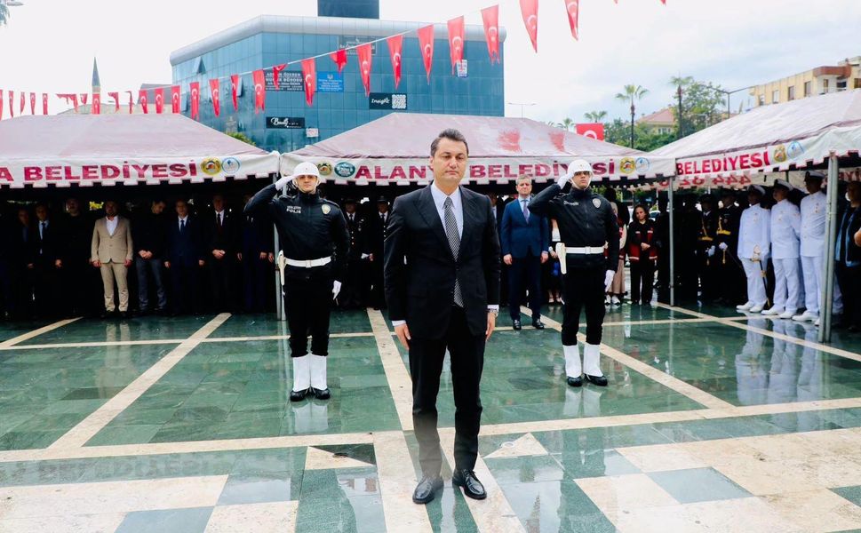 Alanya’da Cumhuriyetin 103. Yıl Dönümü çelenk töreniyle başladı