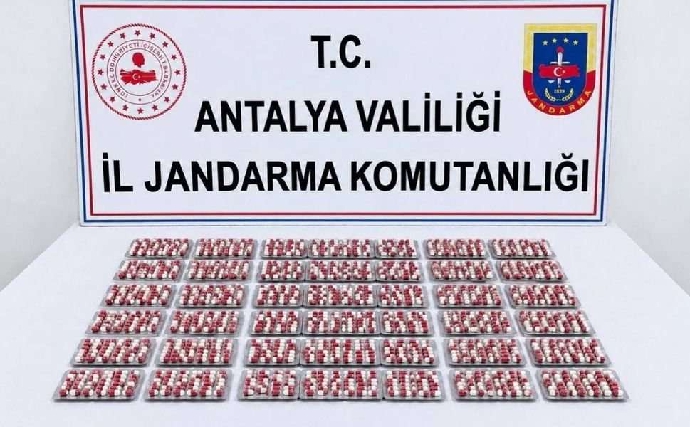 Antalya'da uyuşturucu operasyonu: 3 tutuklama
