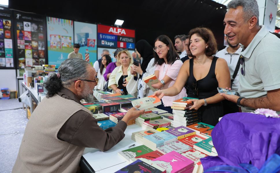 Antalya Kitap Fuarı'nı 1 milyon 173 bin 627 kişi ziyaret etti