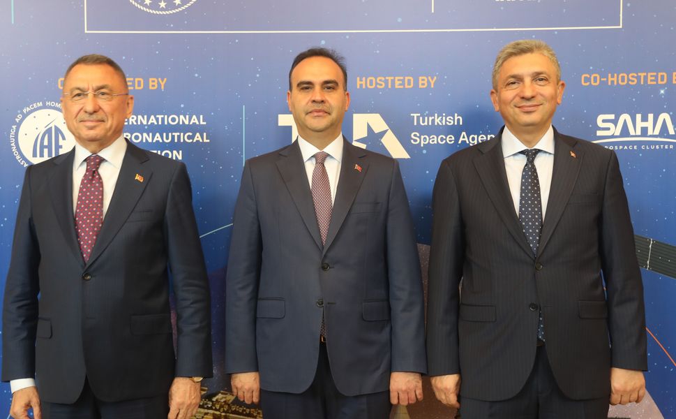 Bakan Kacır: 2027'nin ilk aylarında Ay uzay aracımızı Ay'a göndereceğiz