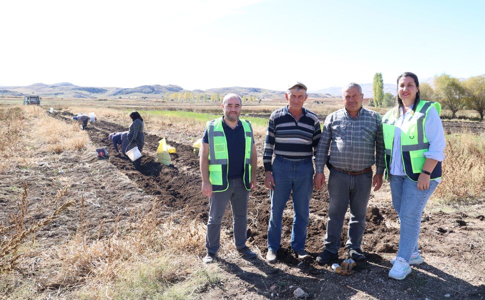 Büyükşehir'den tarımsal üretime biyolojik mücadele