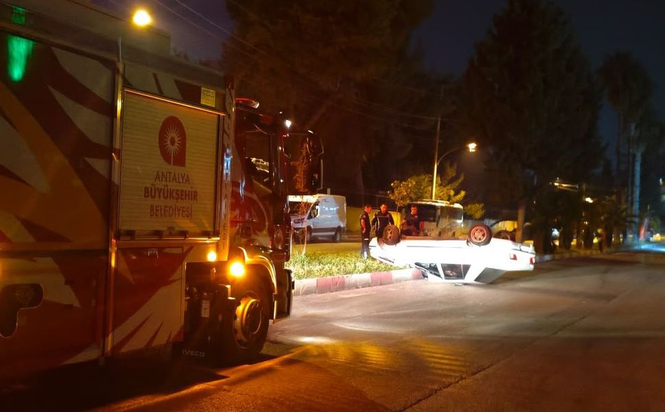 Takla atan otomobil kullanılamaz hale geldi