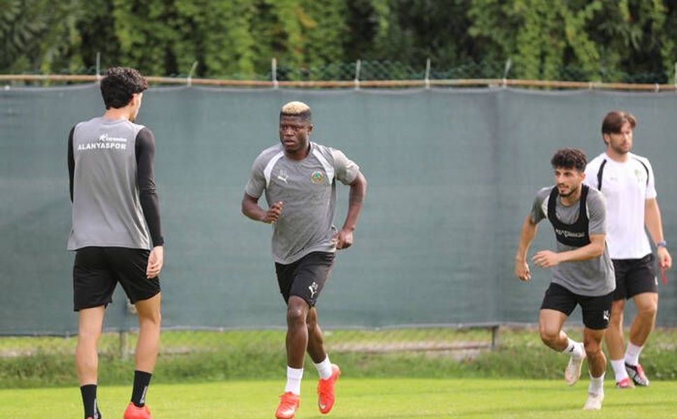 Alanyaspor kupa maçı hazırlıklarını tamamladı