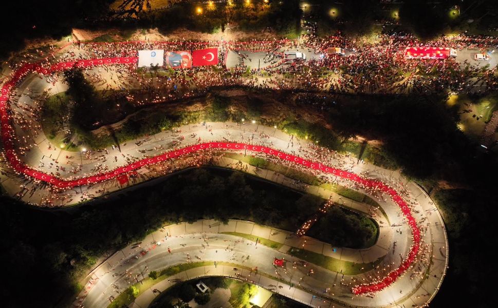 Cumhuriyet'in 103. yıl dönümü fener alayı ve konserle kutlanacak