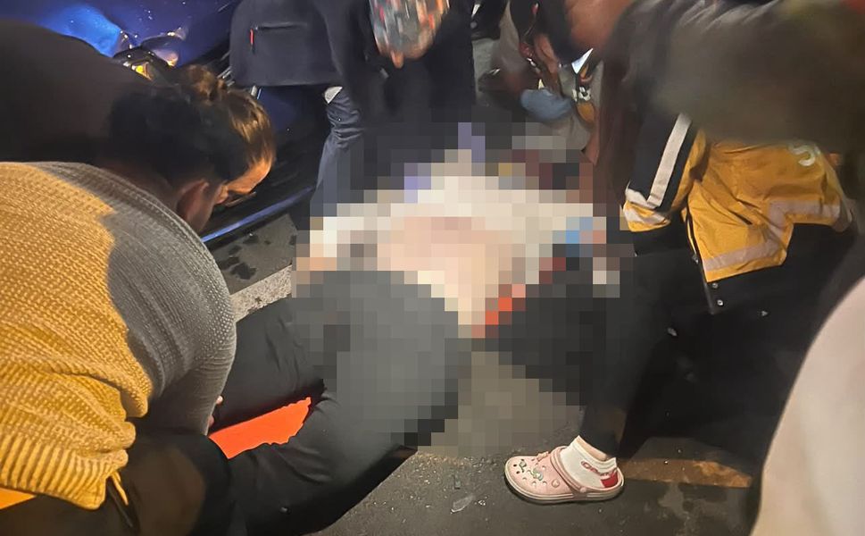 Kamyonet ile çarpışan motosikletin sürücüsü öldü